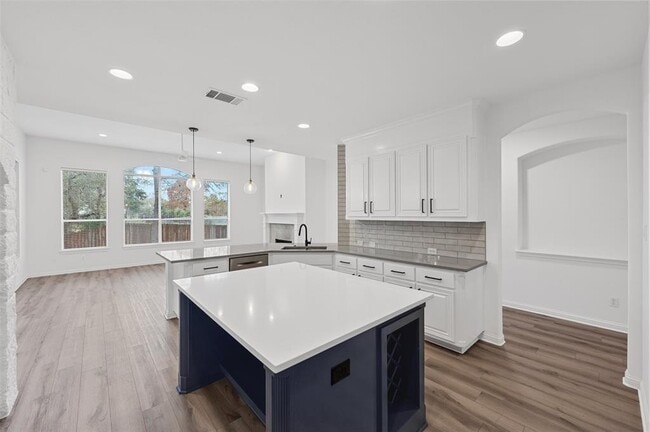 Building Photo - 10733 Maelin Dr