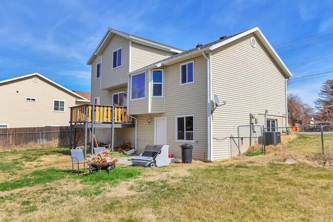 Building Photo - 5789 S 3500 W