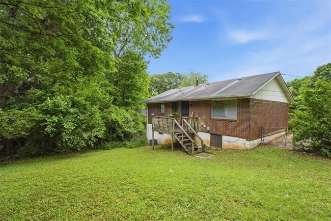 Building Photo - 1947 Grange Dr SE