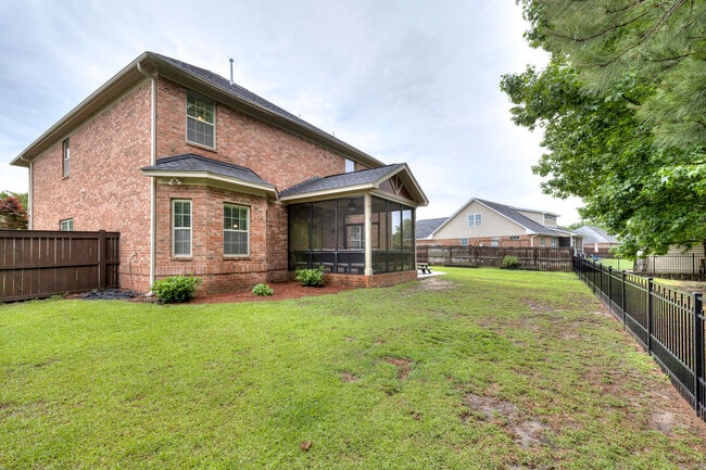 Building Photo - 1031 Rockdale Blvd