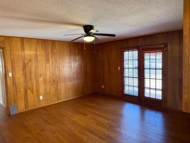 Building Photo - 33 Laurie Cir