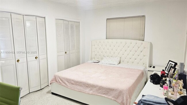 Building Photo - 9721 SW 37th Terrace