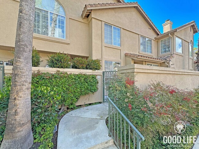 Building Photo - Fully Renovated 2BD/2.5BA in Aliso Viejo | Fireplace, Private Patio, Pool/Spa & Attached Garage