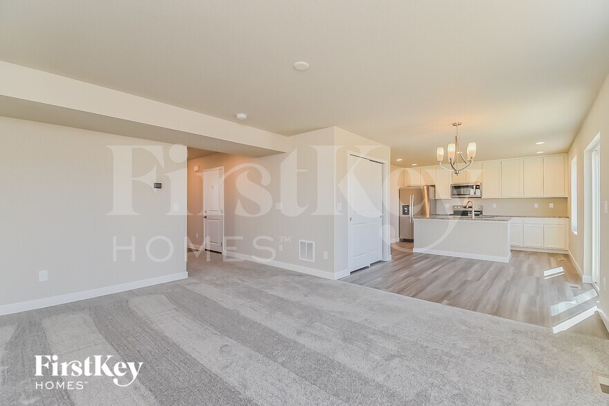 Building Photo - 10471 Horton Dr