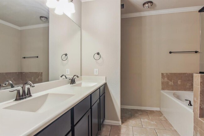 Building Photo - 4419 Juniper Bay Ln