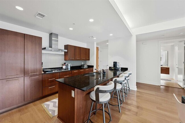 Building Photo - 210 Lee Barton Dr