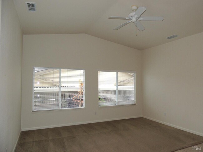 Building Photo - 265 Conway Dr