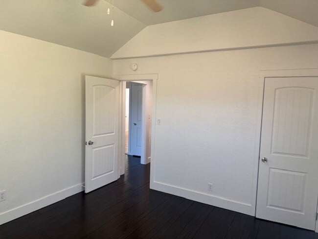 Building Photo - WELL MAINTAINED 3 BR HOME- COMFORTABLE, AFFORDABLE & GREAT LOCATION