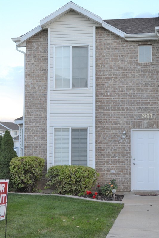 Building Photo - 1997 N 425 W
