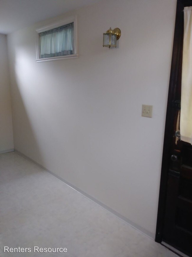 Building Photo - 2 br, 1 bath House - 8582 Partridge Ave