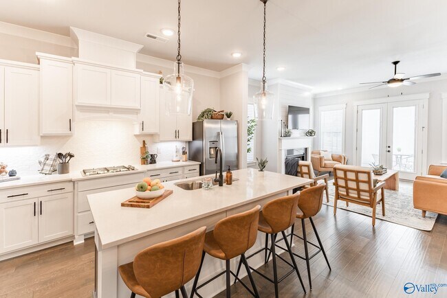 Building Photo - 324 Hay Rake Dr