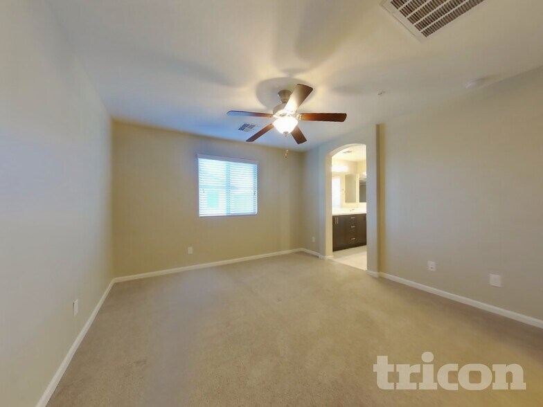 Building Photo - 12593 W Steed Ridge