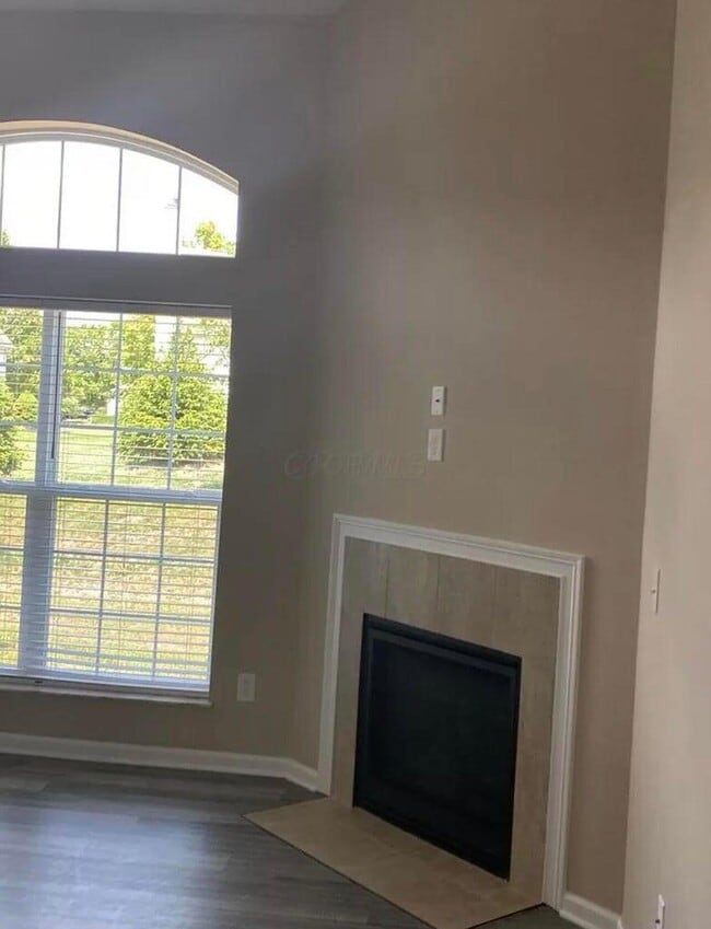 Building Photo - 249 Lake Cove Dr