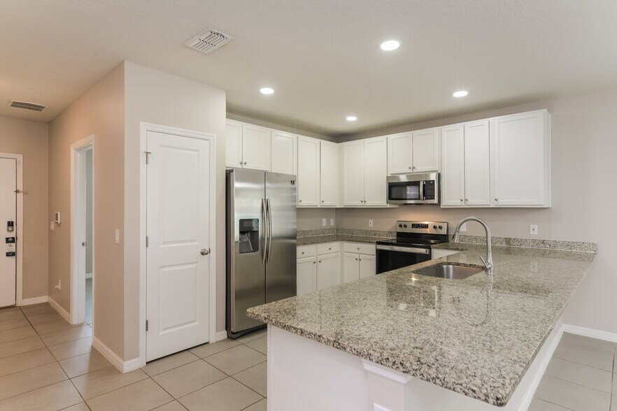 Building Photo - 651 Mercado Ct