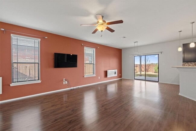 Building Photo - 12036 Pecangate Way