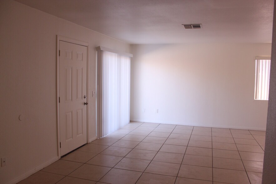 Building Photo - 33590 Shifting Sands Trail