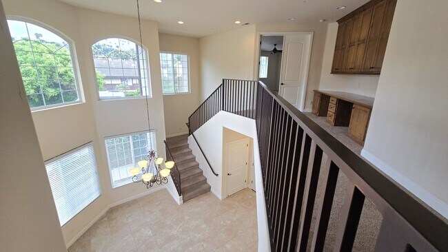 Building Photo - 2712 Anta Ct