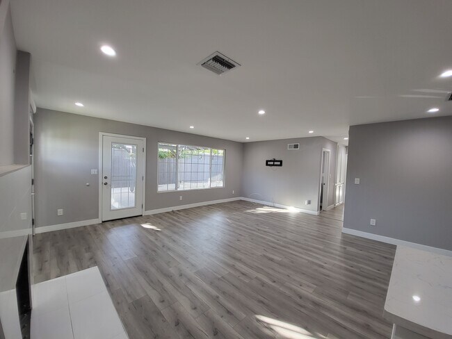 Building Photo - 19221 Napa St