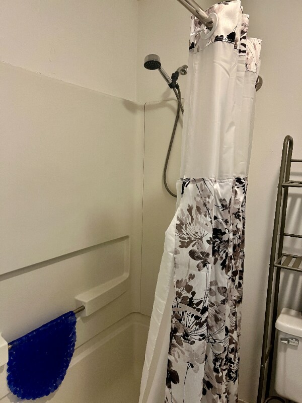 Building Photo - 1623 Old Pond Ln