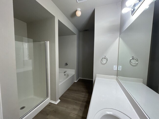 Building Photo - 7404 Fossil Creek Dr