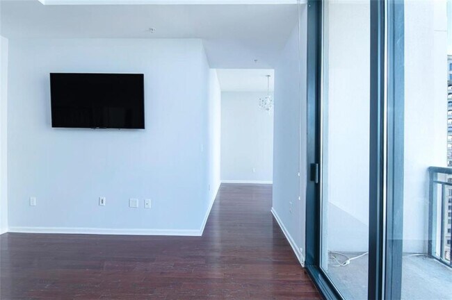 Building Photo - 3040 Peachtree Rd