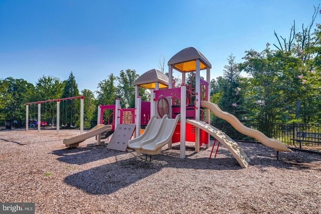 Building Photo - 7757 Crystal Brook Way