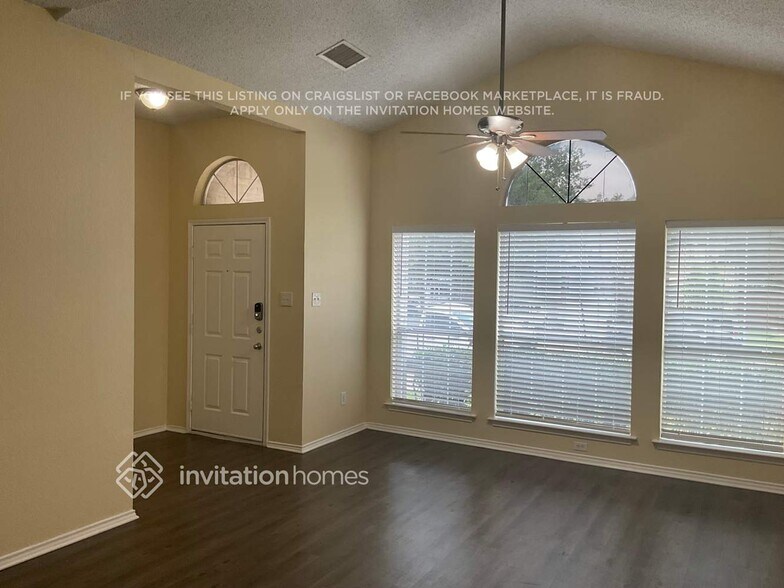 Building Photo - 6316 Fern Meadow Dr