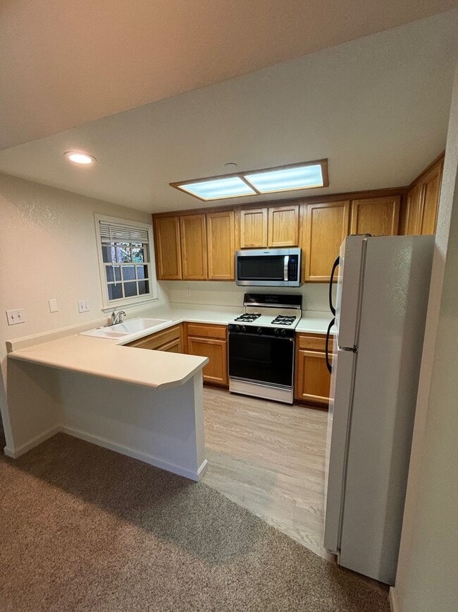 Building Photo - 1 Bedroom 1 Bathroom Junior ADU in Central...