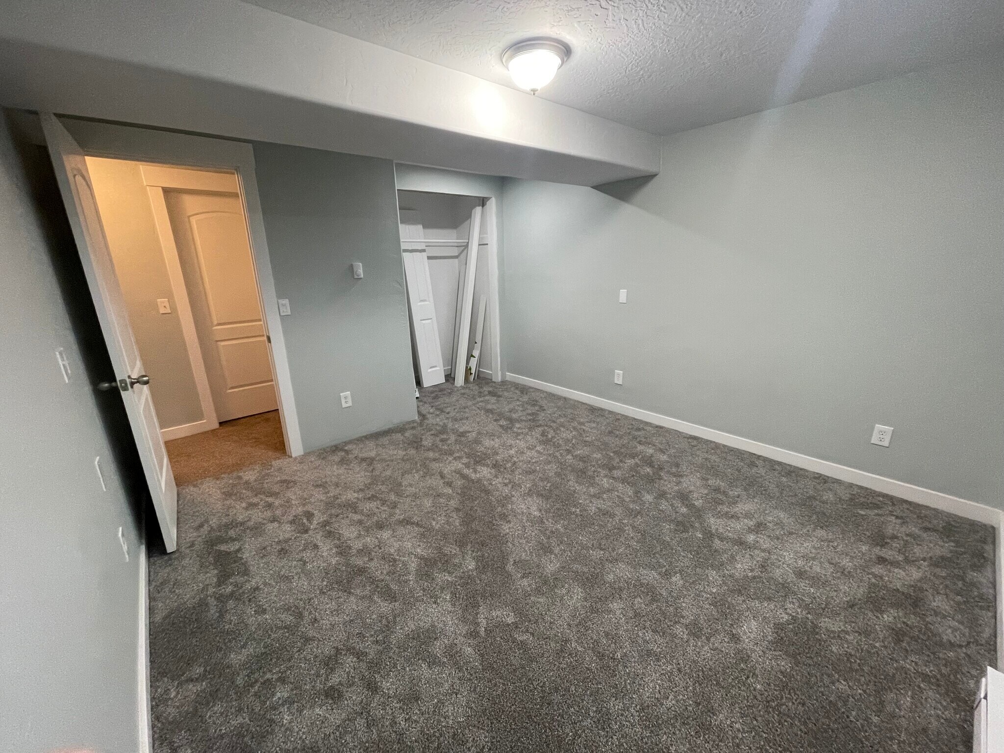 Building Photo - 3892 E South Pass Cv