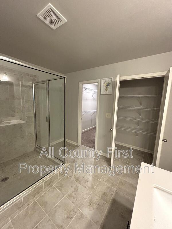 Building Photo - 1380 Sugar Glen Ct
