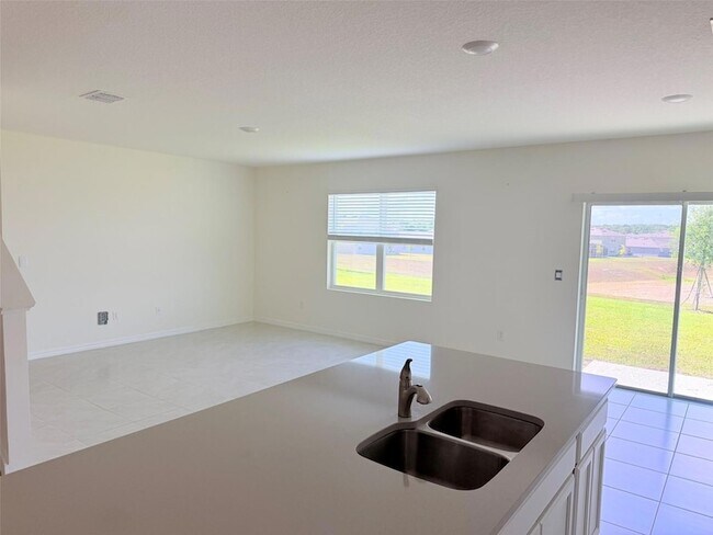 Building Photo - 1313 Calmito Ln