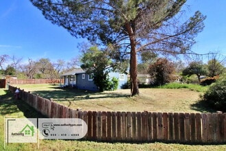 Building Photo - 5481 Elm Ln