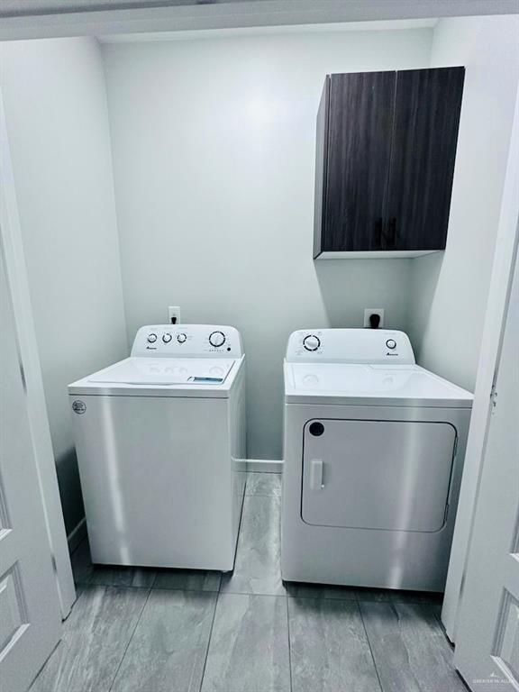 Building Photo - 18 Robin