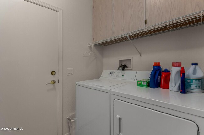 Building Photo - 15027 W Home Run Dr