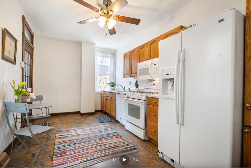 Building Photo - 134 41st St