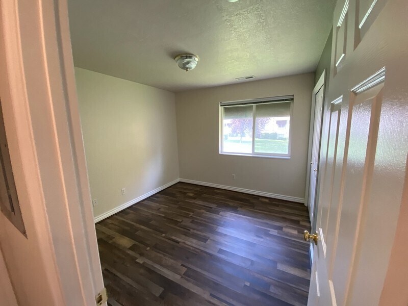 Building Photo - 151 S 1050 W