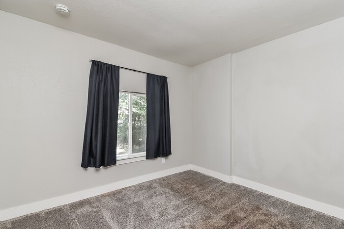 Building Photo - 151 Harvard St