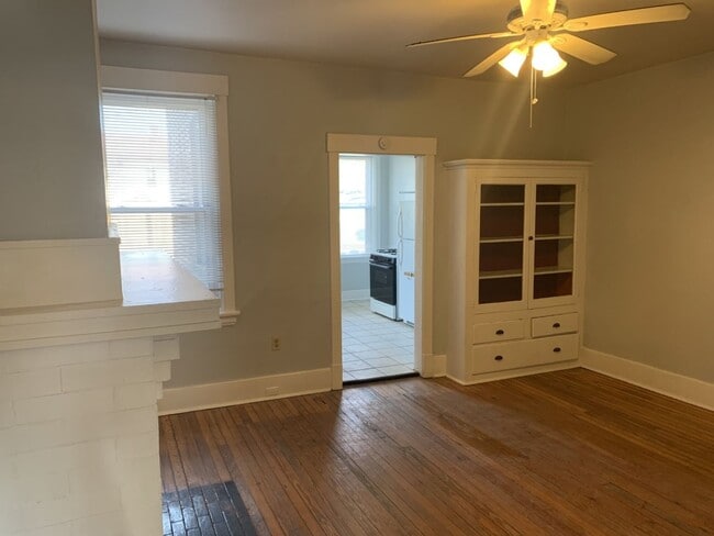 Building Photo - Great property in Morningside!