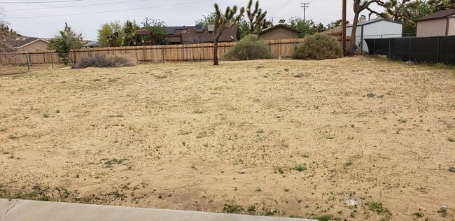 Building Photo - 6629 La Habra Ave