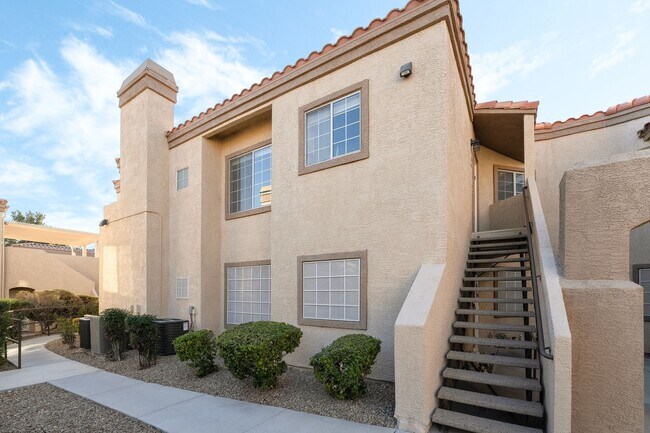 Building Photo - 1851 Hillpointe Rd