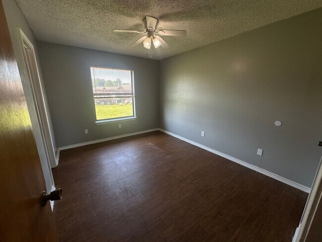 Building Photo - 12756 Candleridge Dr