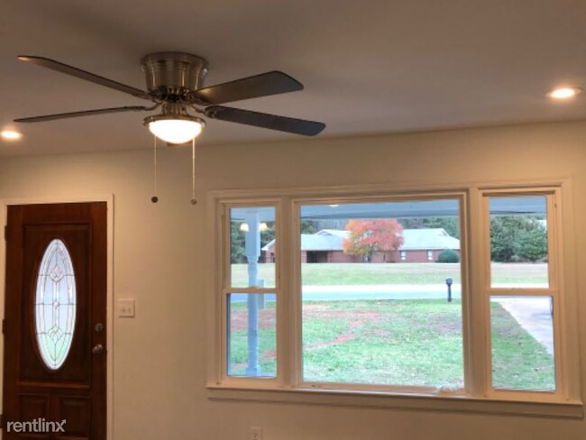 Building Photo - 2 br, 1 bath House - 850 New Hope Road