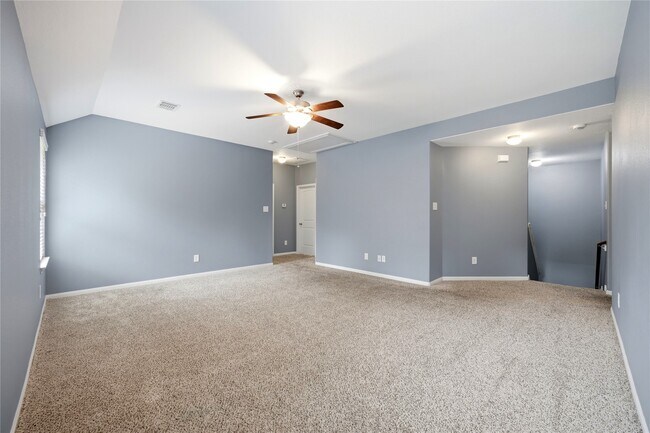Building Photo - 10322 Urban Oak Trl