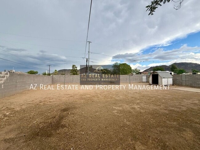 Building Photo - 1218 W Cinnabar Ave