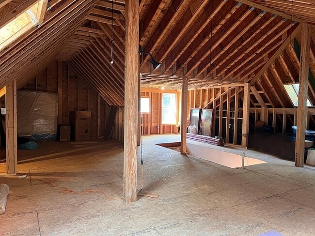 Building Photo - 9 Washington Ave