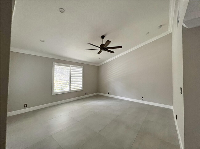 Building Photo - 720 Birdie Ct