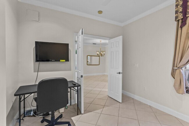 Building Photo - 6576 Villa Sonrisa Dr