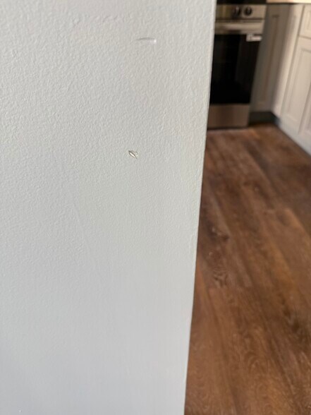 Building Photo - 713 Pinehurst Ct