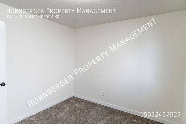 Building Photo - 10612 W Salmonberry