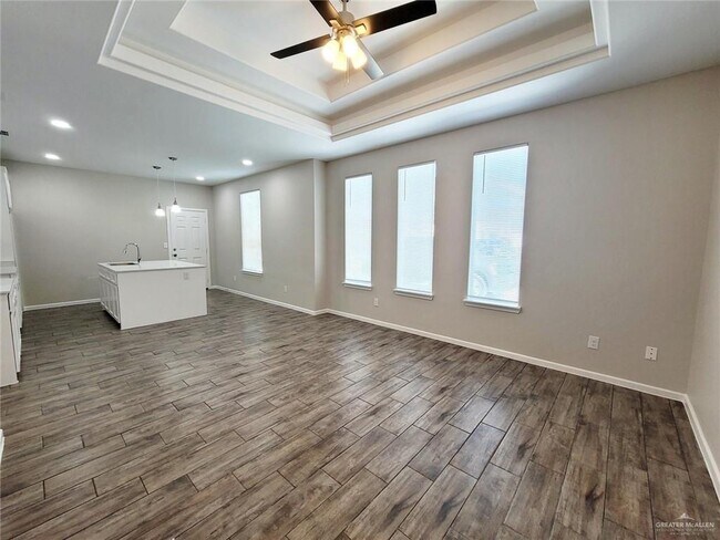 Building Photo - 1415 Petri Dr